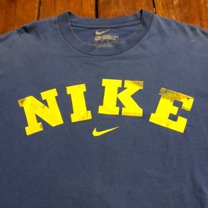 Nike T-shirt